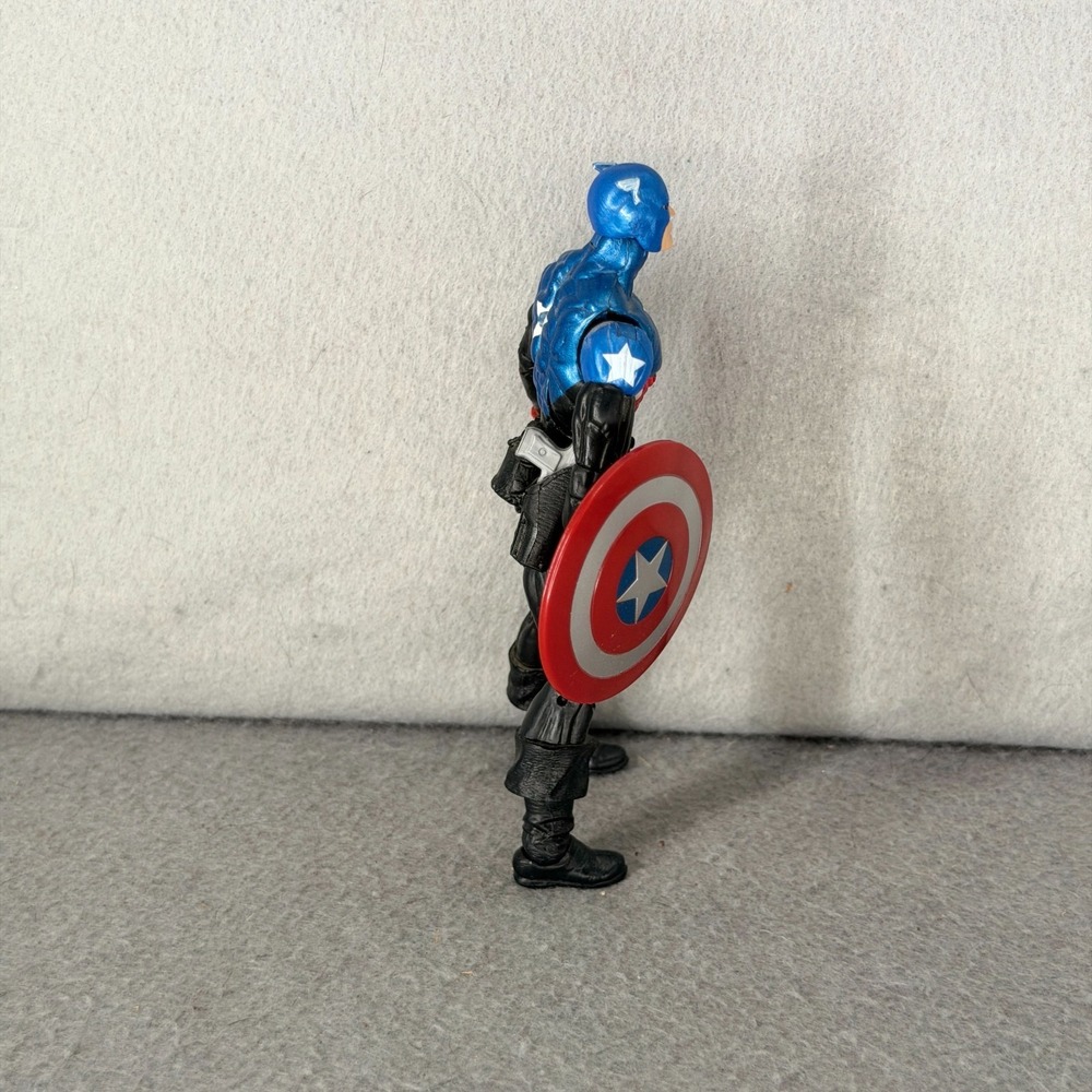 Marvel Legends BUCKY CAPTAIN AMERICA 6" Action Figure Arnim Zola BAF Wave 2012 - Picture 9 of 11
